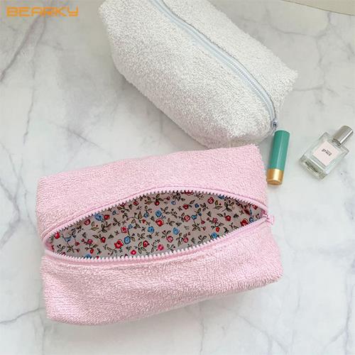 designer-travel-makeup-bag (4)